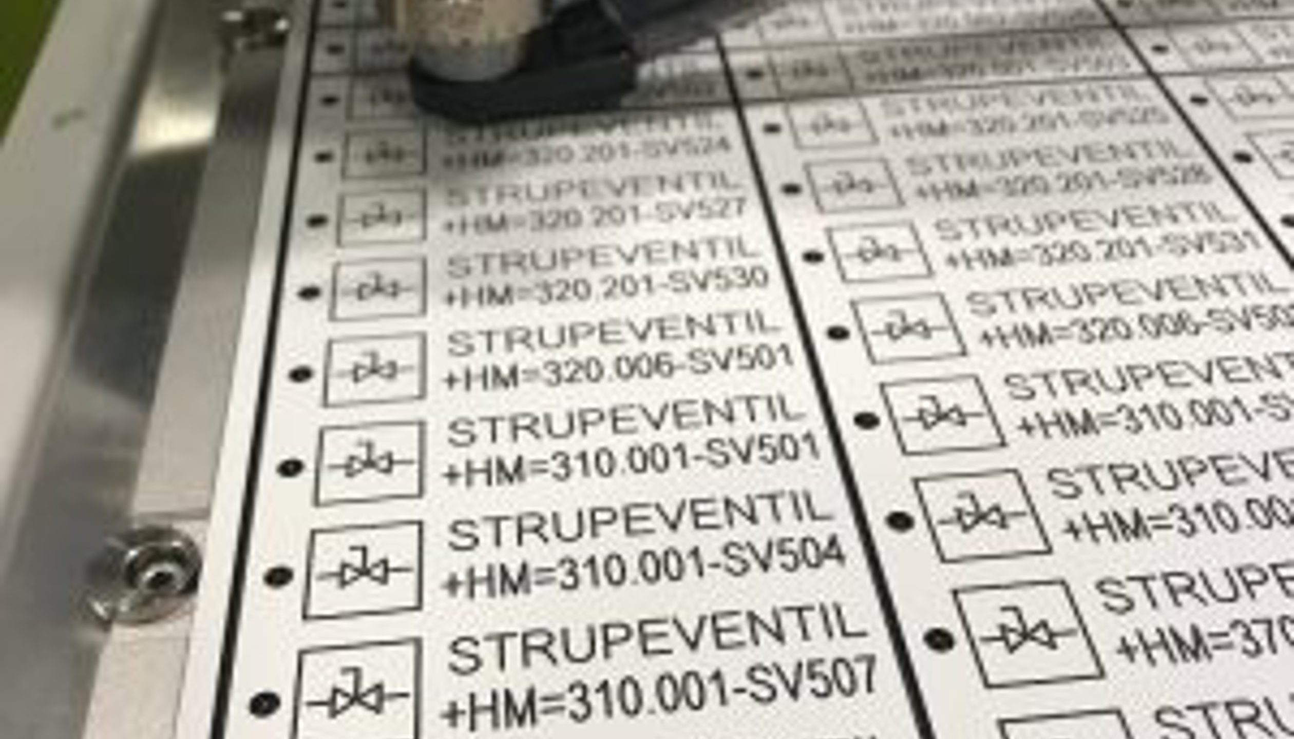 2graveringsmaskinredigert-300x300.jpg (1)